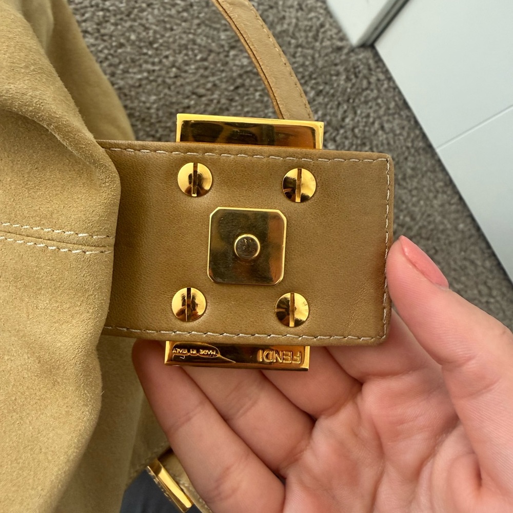 Fendi Baguette - Picture 6 of 13